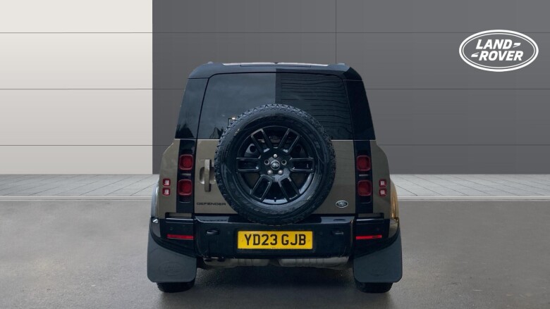 Land Rover Defender 3.0 D250 X-Dynamic HSE 110 5dr Auto Diesel Estate